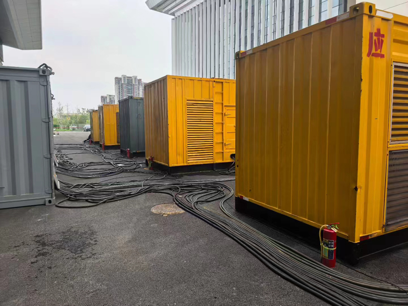 中方不同季节柴油发电机组保养有哪些注意事项?