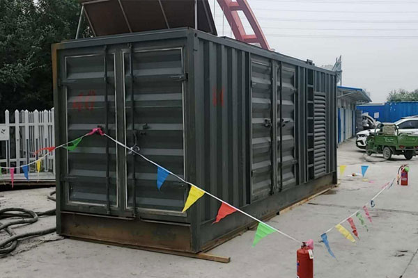 中方发电机租赁空气滤清器多久更换一次?